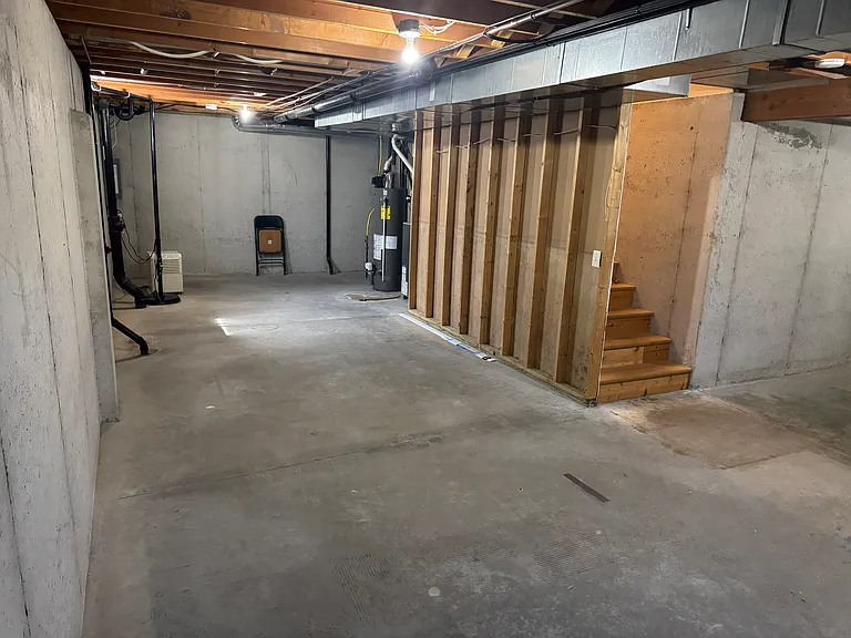 1749 Marissa Ct — Photo 23
