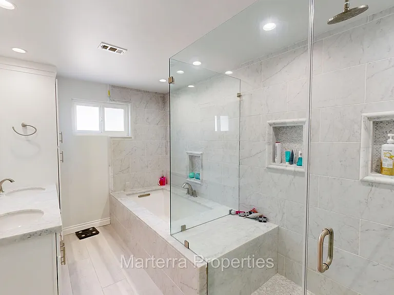 2342 Fordham Dr — Photo 29