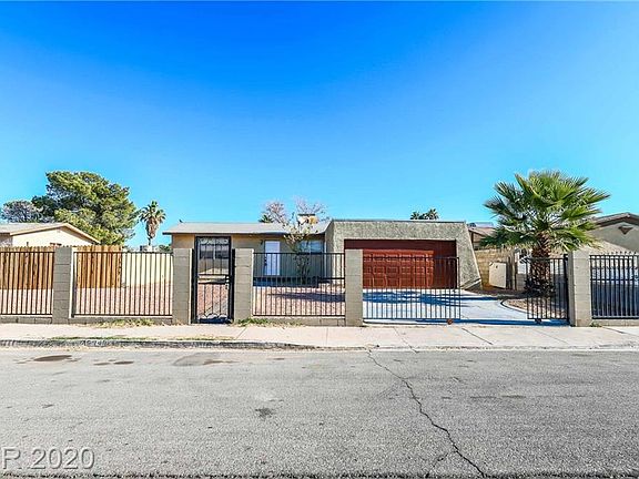 3rd image of 3940 Placita Ave