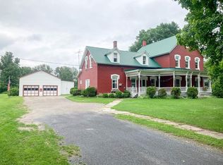 9 Summit Dr, Churubusco, NY 12923