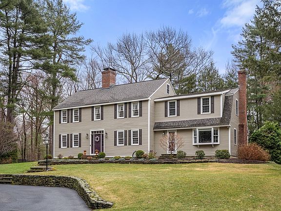 2nd image of 6 Chanticleer Rd