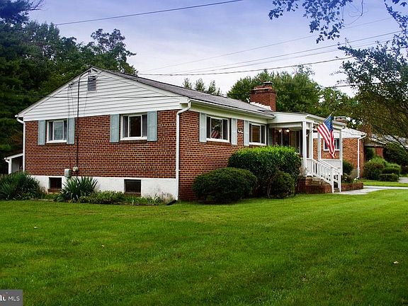 3rd image of 4613 Harlan St