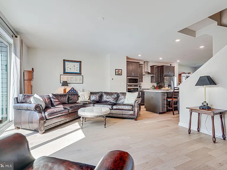 9536 Barnes Loop — Photo 9
