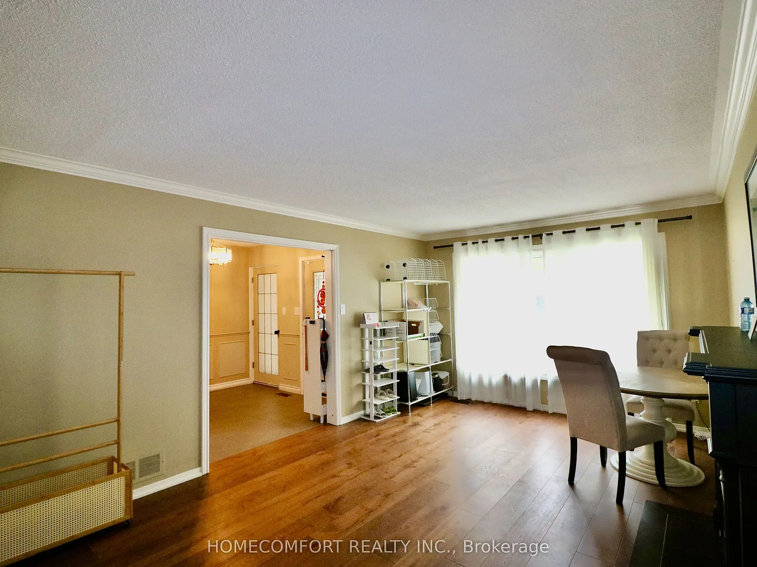 6 bed, $4,580 — Photo 3