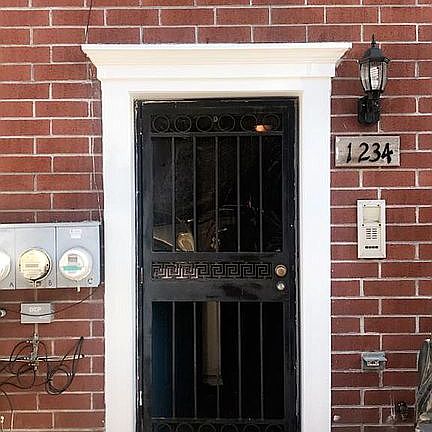 3rd image of 1234 Hoe Ave