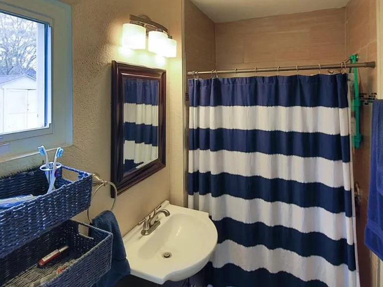 3033 Kenelm Dr — Photo 12
