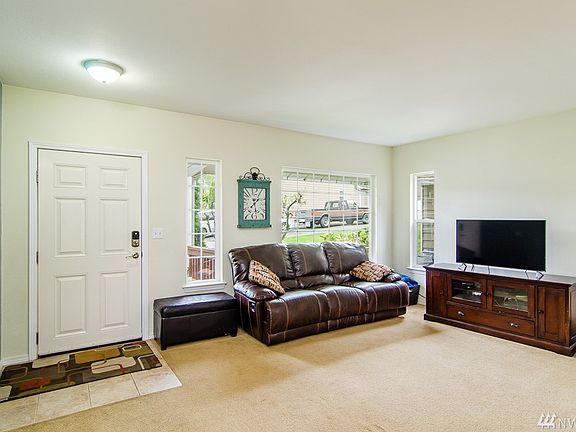 2nd image of 2821 68th Dr NE