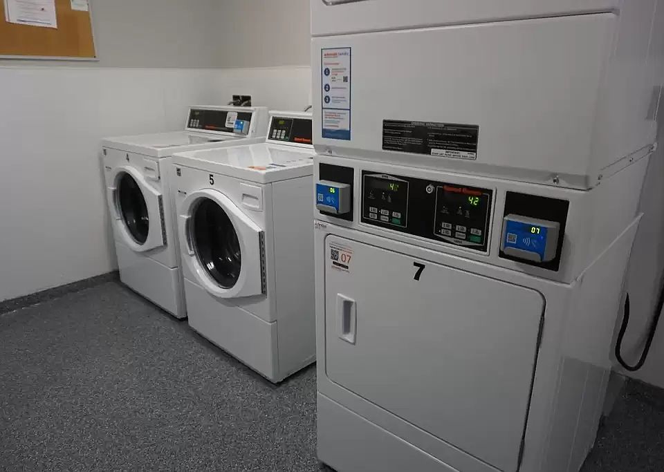 Laundry on 2nd floor