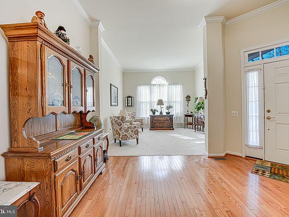 5th image of 9667 Craighill Dr