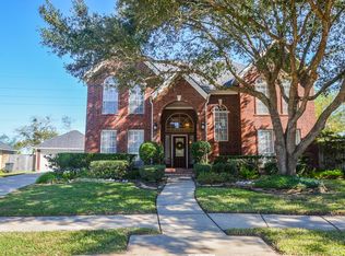 7027 Briar Meadow Dr, Sugar Land, TX 77479