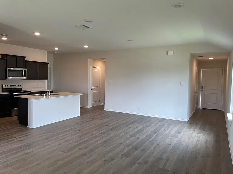 3224 Sweetwater Way — Photo 6