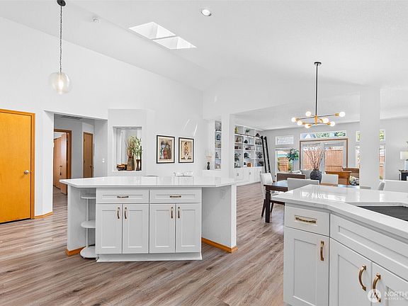 4th image of 4506 Sandstone Avenue SE