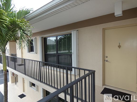 2nd image of 3 SE Turtle Creek Dr #D