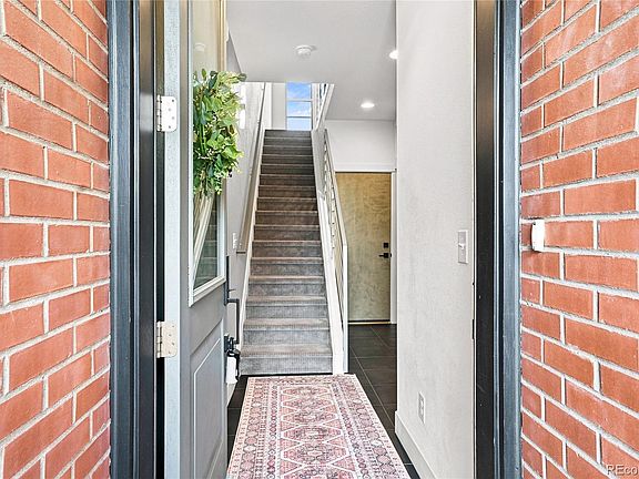 3rd image of 3314 Curtis Street