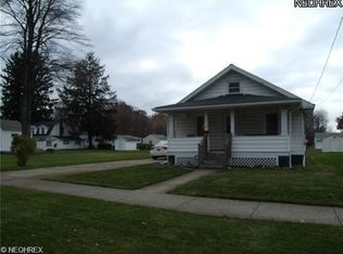 719 Buffalo St, Conneaut, OH 44030