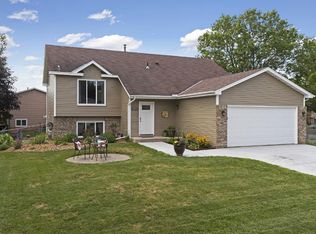 10784 Kumquat St NW, Coon Rapids, MN 55448