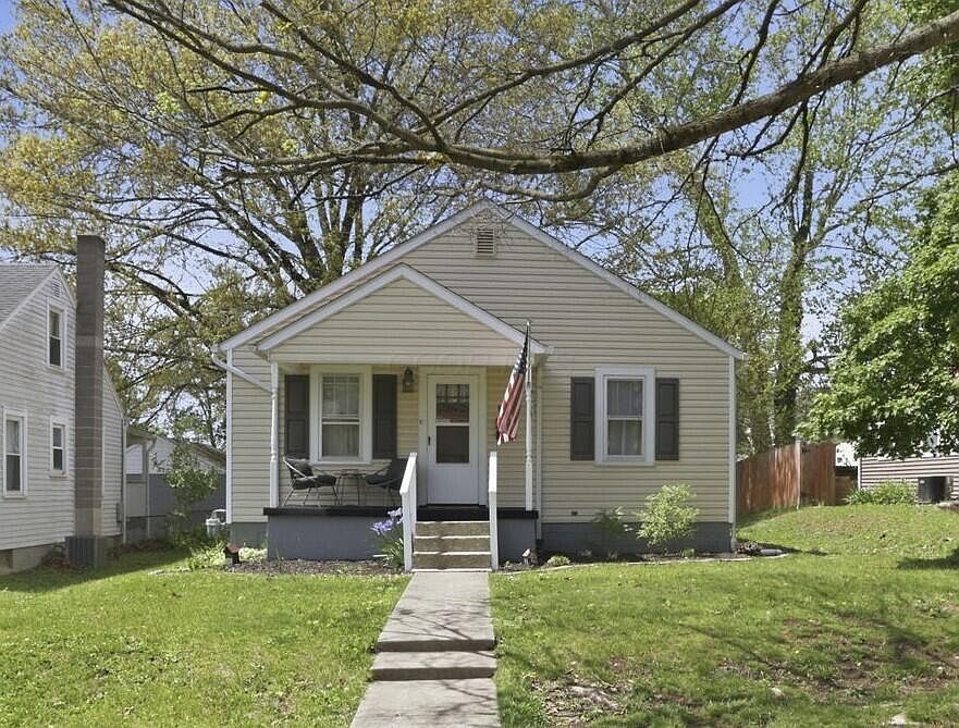 1st image of 811 Medill Ave