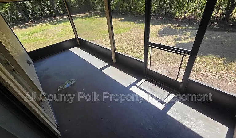 4917 Malibu Ct — Photo 17