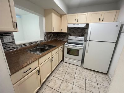 3710 NW 21st St APT 211, Fort Lauderdale, FL, 33311