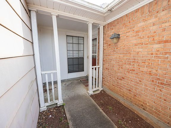2nd image of 4732 Retreat Rd