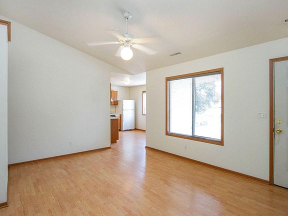 5th image of 216 S Kellogg Ave Unit 8