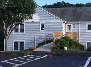 25 Mill Pond Ln APT D, Durham, CT 06422