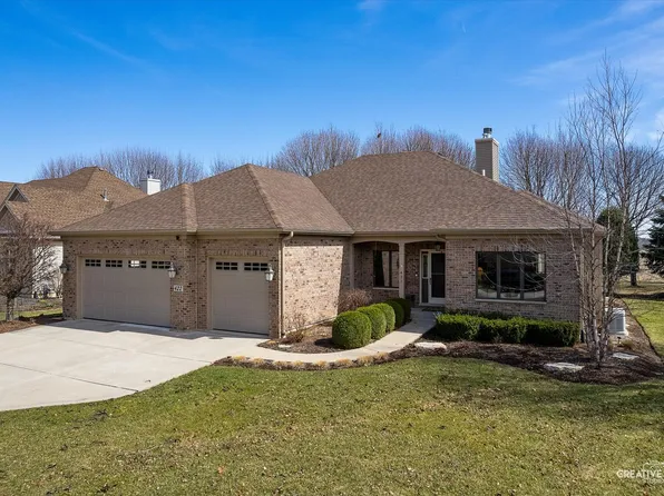 422 Heatherwood Dr, Oswego, IL 60543