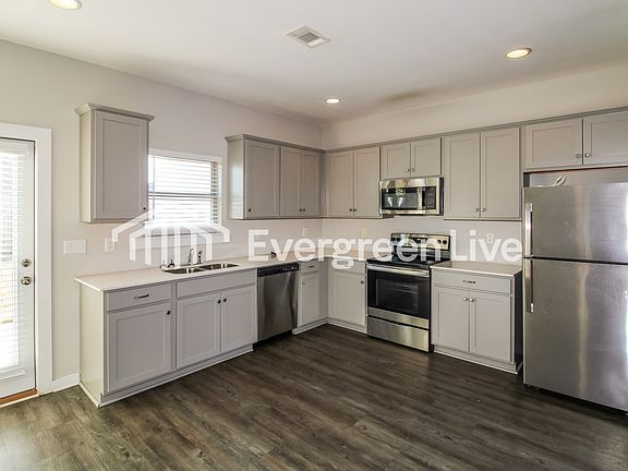 5th image of 11118 Harlow Way