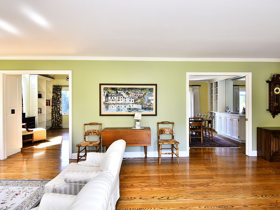 Cove 2 Griffen Dr Mystic CT Zillow