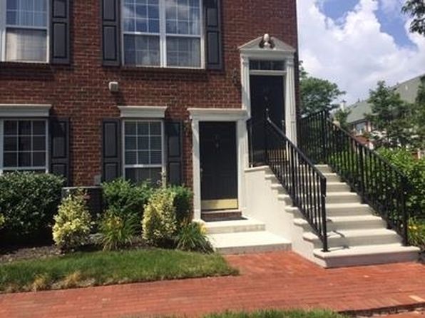 21 Mulberry St