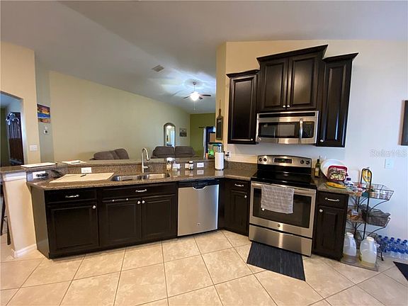 5th image of 10809 Whitecap Dr