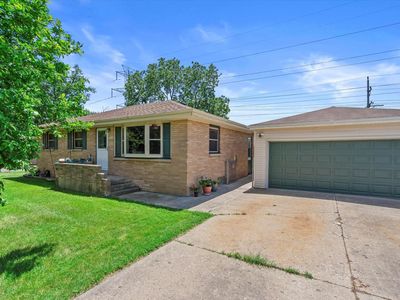 17101 West Roosevelt AVENUE, New Berlin, WI, 53151