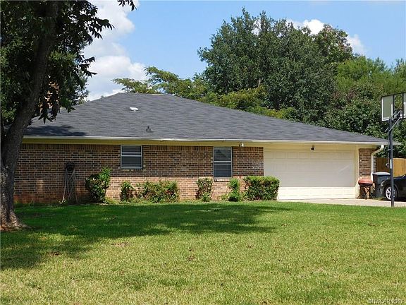 3rd image of 133 Lancashire Dr