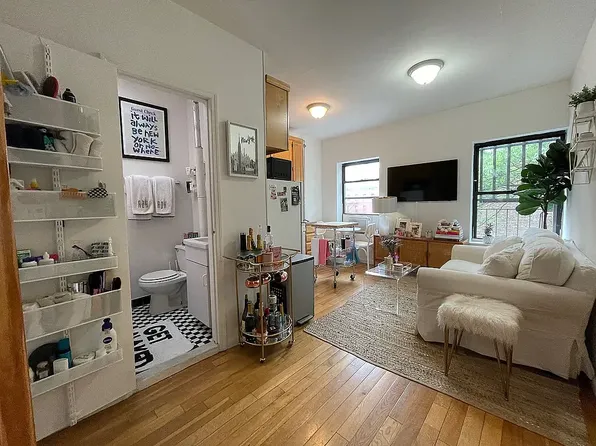 307 E 6th St APT 5B, New York, NY 10003