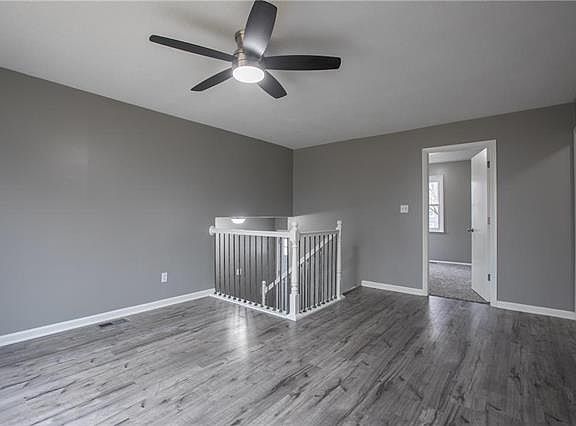 5th image of 2029 S Belmont Blvd