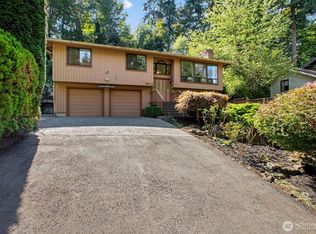 3811 SW Orchard St, Seattle, WA 98126