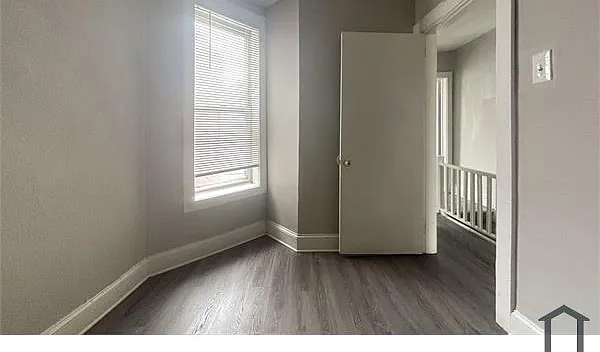 3 bed, 892 sqft, $1,500 — Photo 2