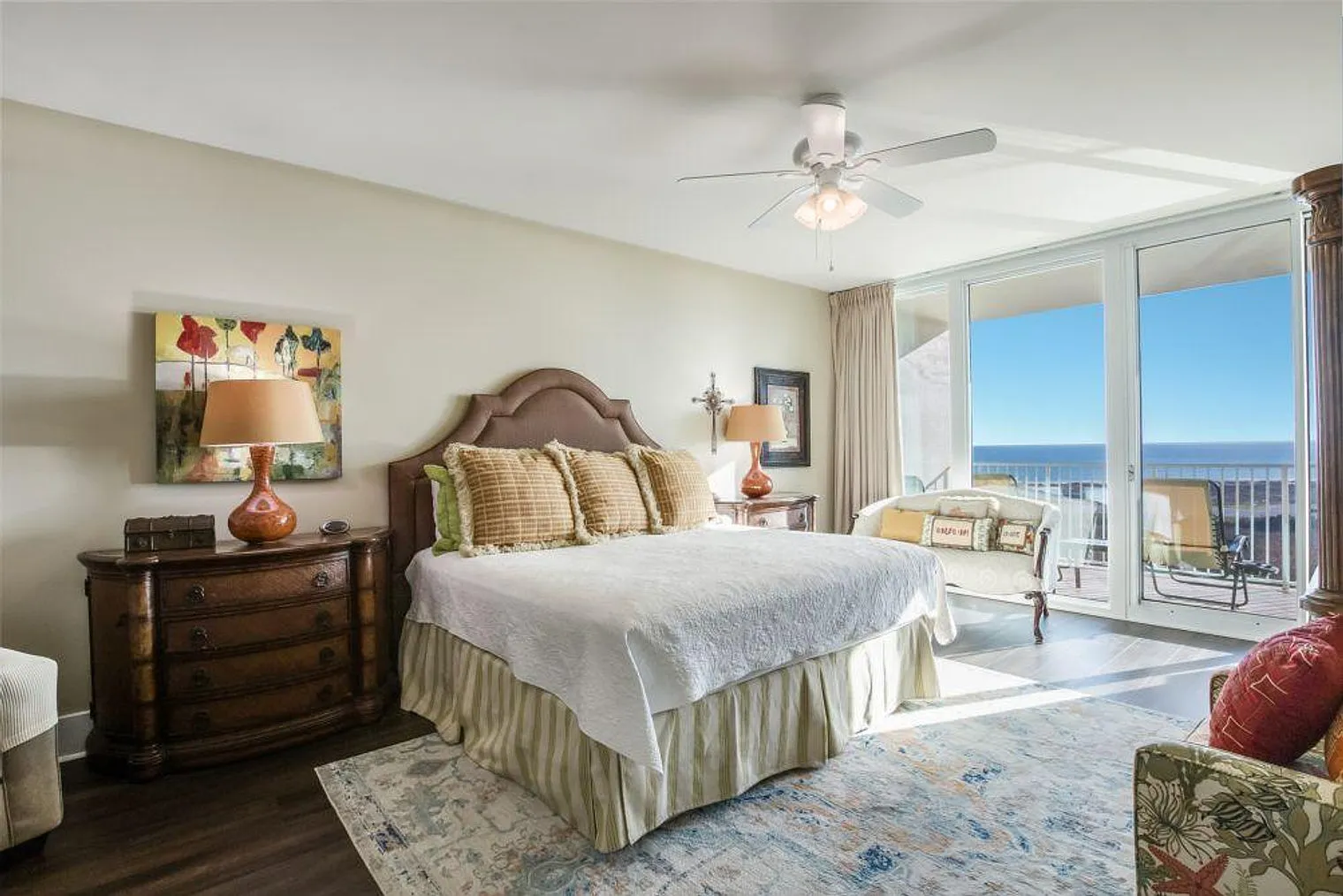 3 bed, 3.0 bath, 1001 sqft, $4,109 — Photo 4