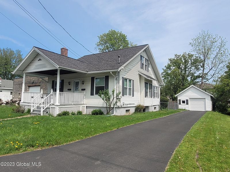2nd image of 138 Mann Avenue