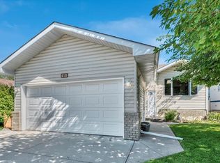 418 S 1st Ave NW, Diamond Valley, AB T0L 0H0