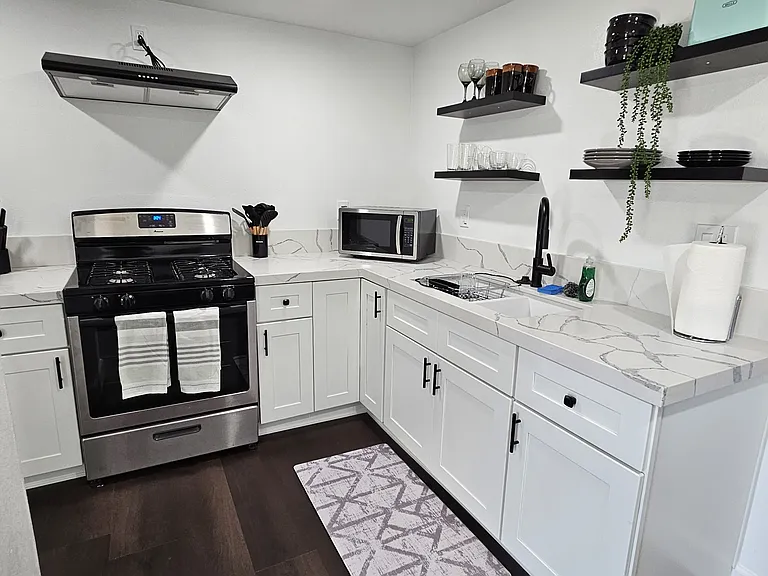 3911 Woolwine Dr #B — Photo 1