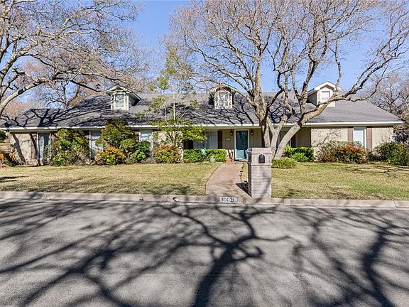 3rd image of 10021 Townridge Dr