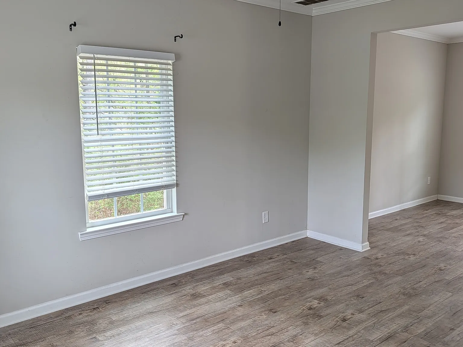 3 bed, 2.5 bath, 1450 sqft, $2,350 — Photo 4