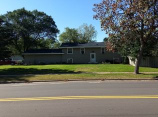 10724 Xavis St NW, Coon Rapids, MN 55433