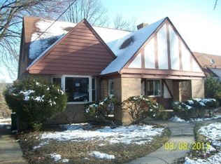 1000 Ebony Ln, Cincinnati, OH 45224