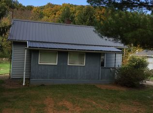 1271 Brenner Rd NE, Carrollton, OH 44615