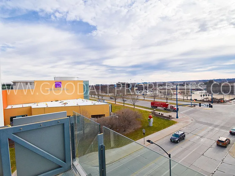 120 SW 5th St #407 — Photo 4