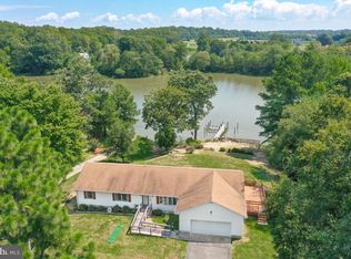 3765 Fish Hook Dr, Broomes Island, MD 20615