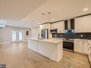 3905 Falls Rd, Baltimore, MD 21211