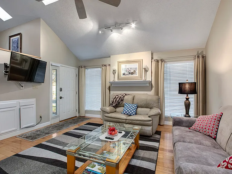 308 Chota View Pl — Photo 5